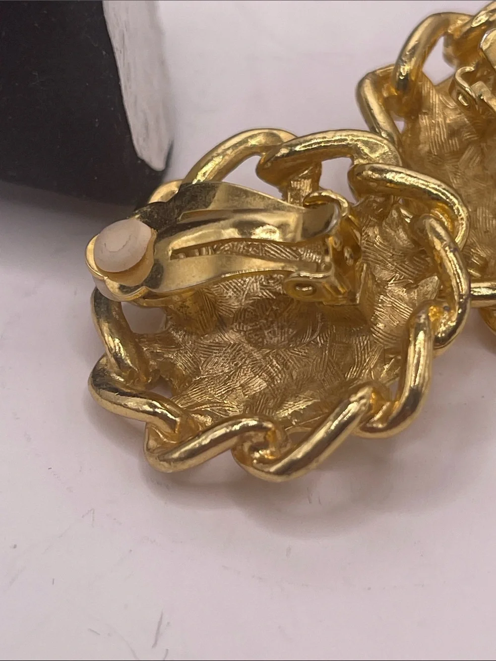 07.08.26-6 Vintage Goldtone Lion Head Statement Clip-On Earrings
